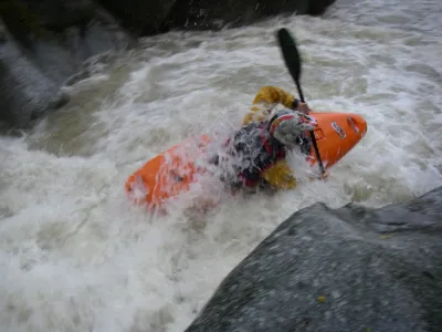 Sortie du deuxième plus gros passage des Gorges (sécu conseillé au niveau de l'étroit de sortie).